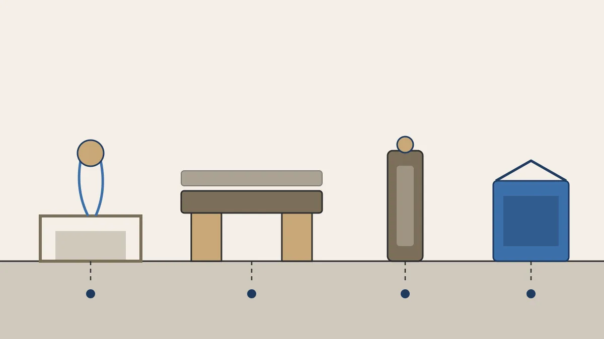 Diagrama amb quatre elements de mobiliari urbà de pedra: un escossell d'arbre, un banc, una fita i una paperera, alineats sobre el paviment.